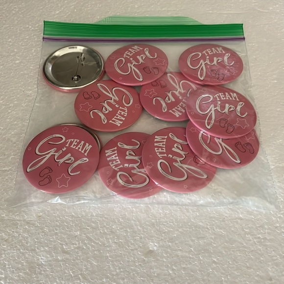 EUC 30 Gender Reveal Party Buttons 19: Team Boy & 11: Team Girl Baby Shower - Picture 8 of 8
